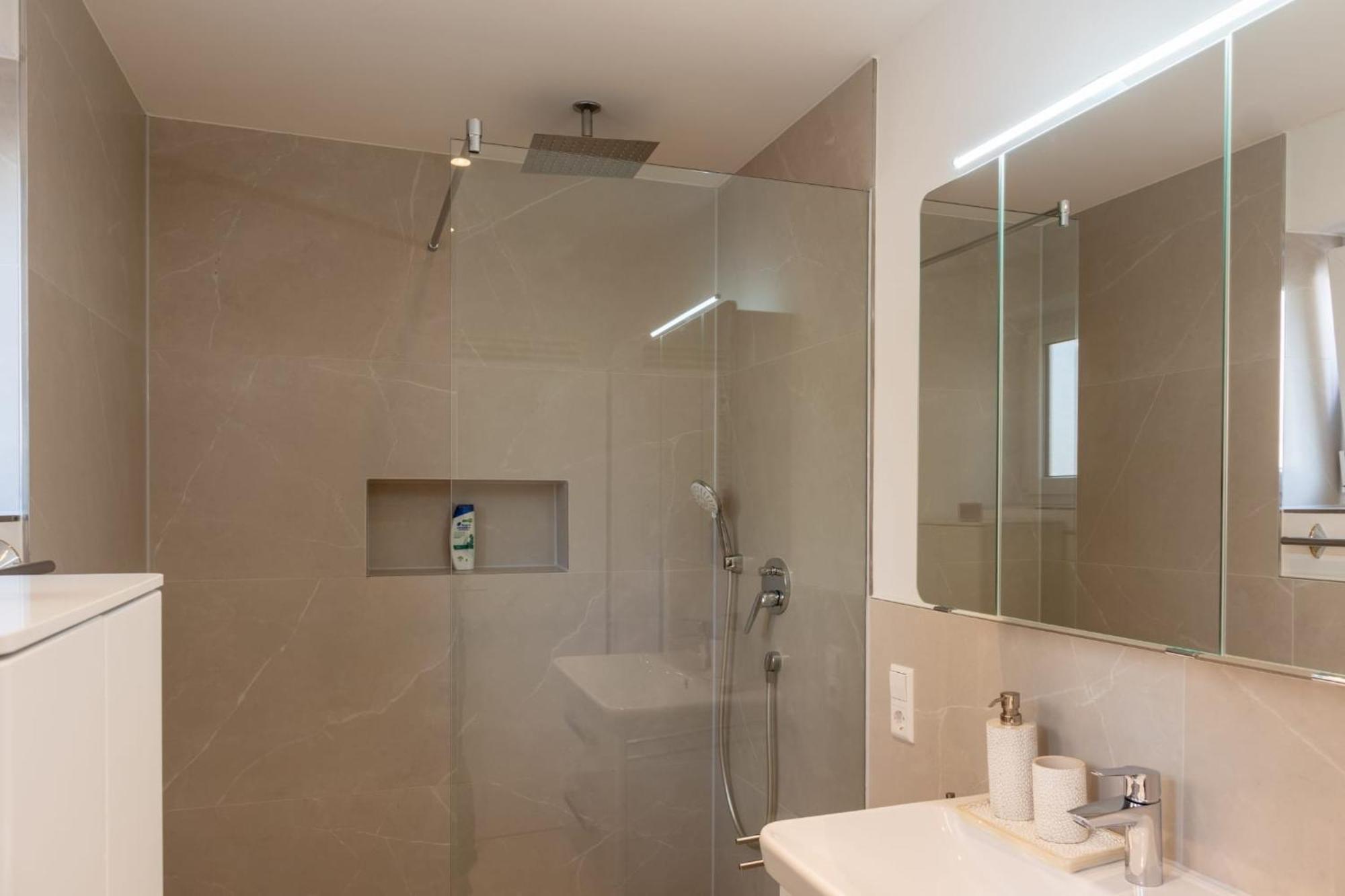 Mega Lux Apartment Esslingen am Neckar Bagian luar foto